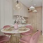 Elegant With Balcony Krakowska By Renters Prestige Appartement