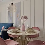 Appartement Elegant With Balcony Krakowska By Renters Prestige