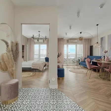 Elegant With Balcony Krakowska By Renters Prestige Apartment