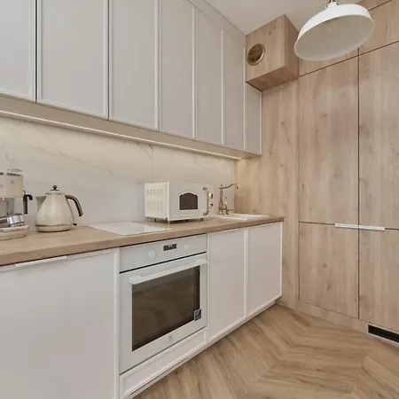 Appartamento Elegant With Balcony Krakowska By Renters Prestige