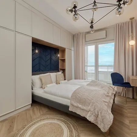 Appartamento Elegant With Balcony Krakowska By Renters Prestige Breslavia