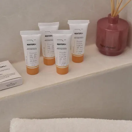 Elegant With Balcony Krakowska By Renters Prestige Appartamento Breslavia