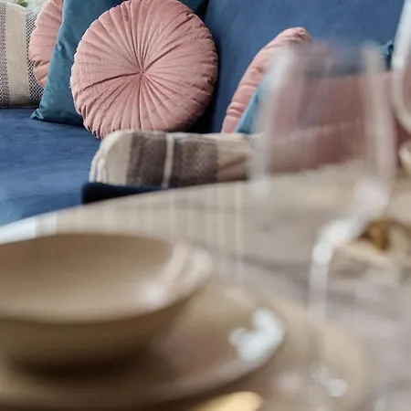 Elegant With Balcony Krakowska By Renters Prestige *