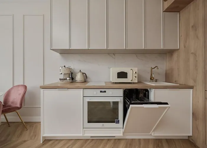 Elegant With Balcony Krakowska By Renters Prestige ヴロツワフ