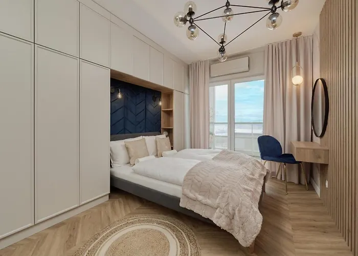 アパート Elegant With Balcony Krakowska By Renters Prestige ヴロツワフ